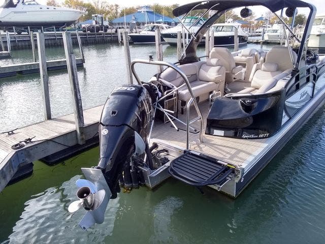 Used pontoon boats for sale in Ohio - boats.com