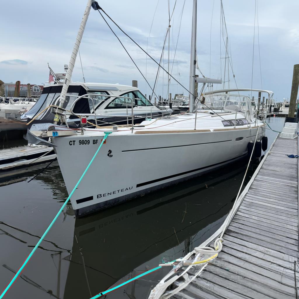 2014 Beneteau 37