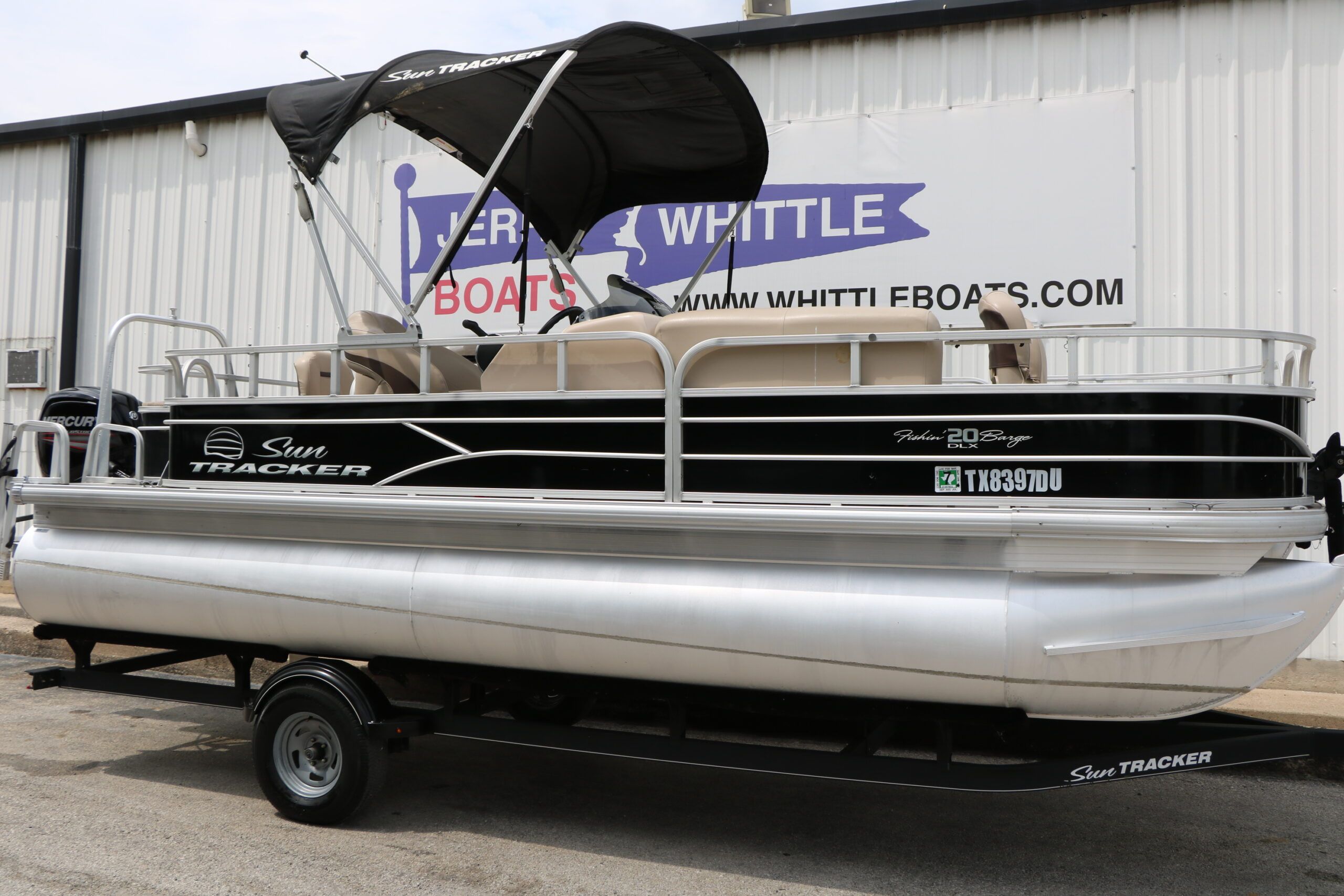 2017 Tracker FISHING BARGE 20 DLX
