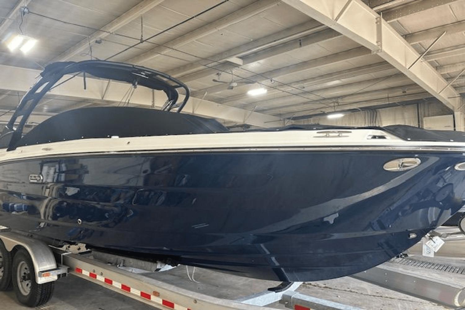 Sea Ray SDX 270