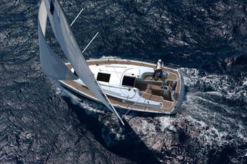 2015 Bavaria Cruiser 33
