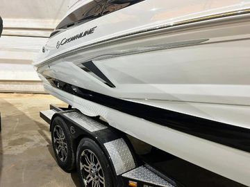 2024 Crownline 270 SS