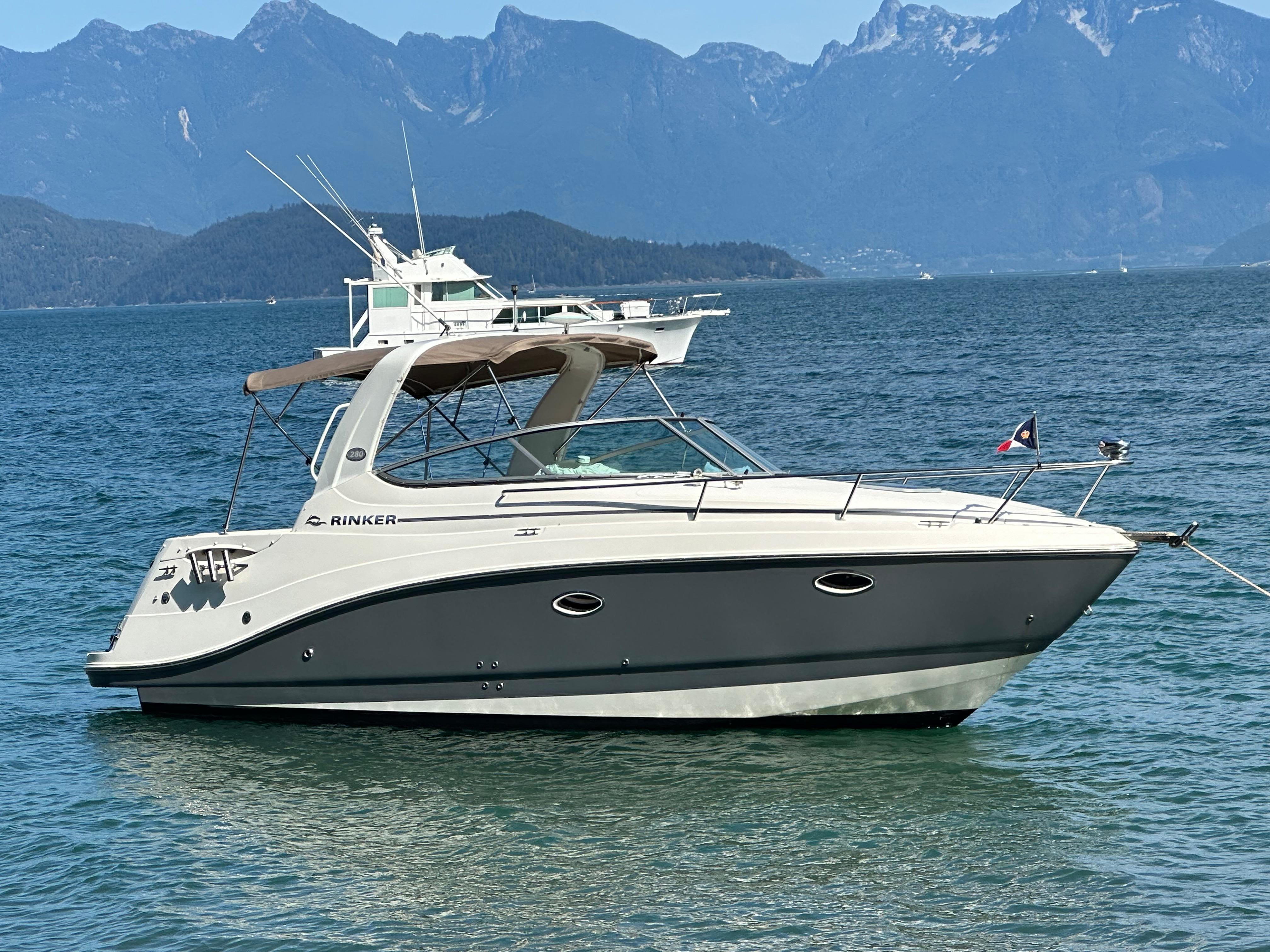 Full-day Bus Excursion and Whale Watching Tour on a Zodiac
