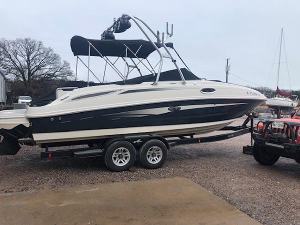 2010 Sea Ray 260 Sun Deck