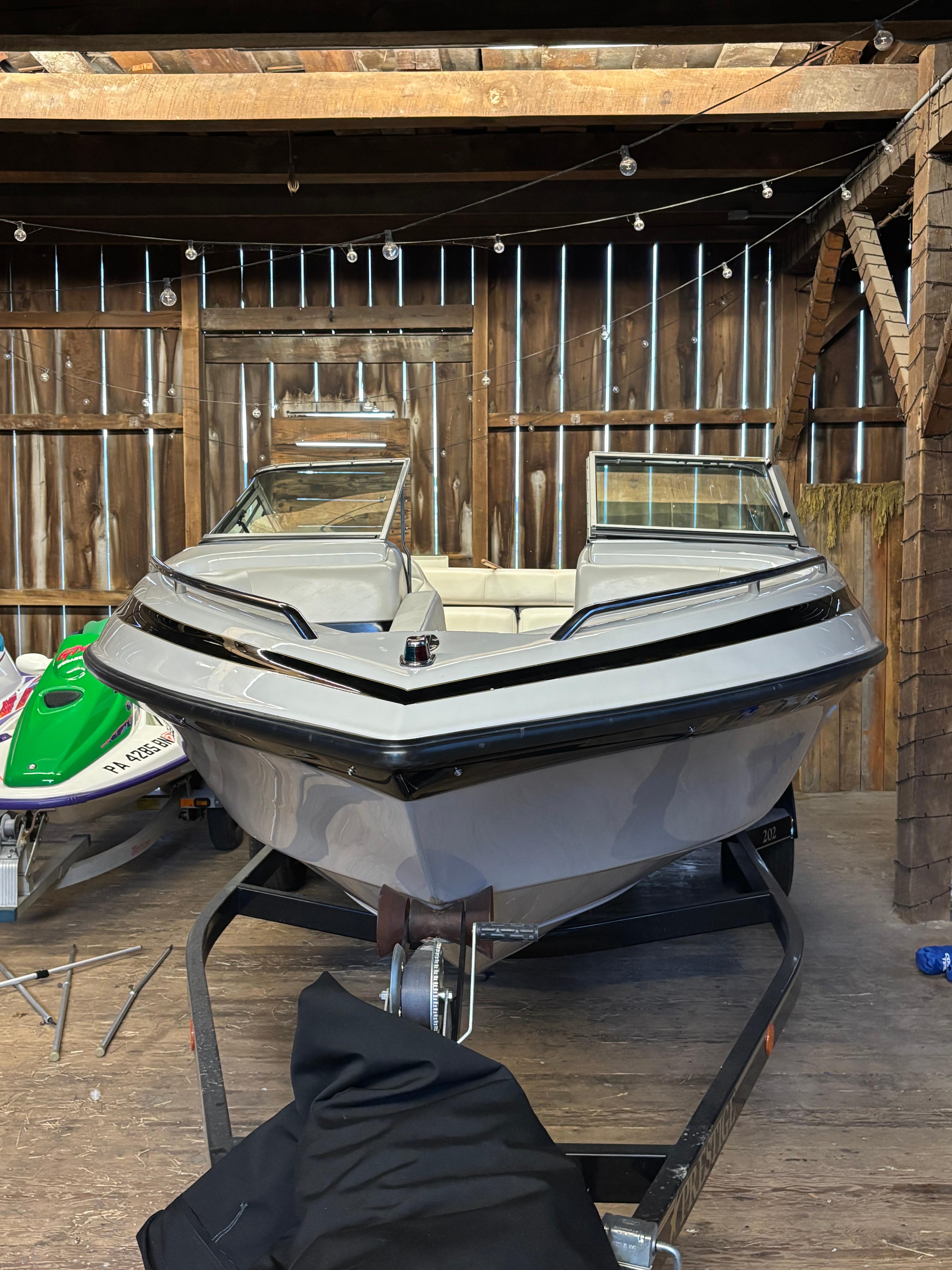 Crownline 202