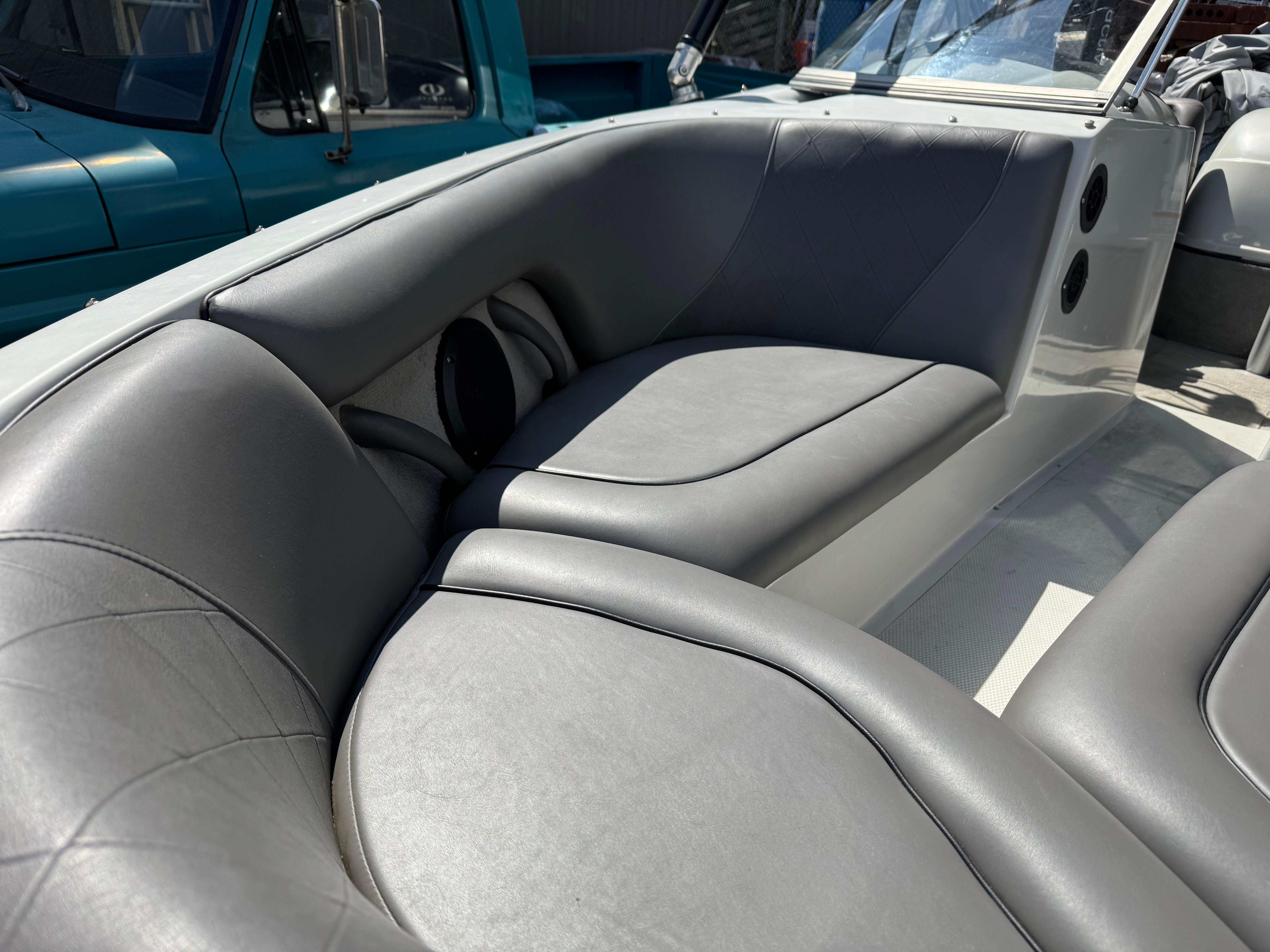2005 Moomba Outback