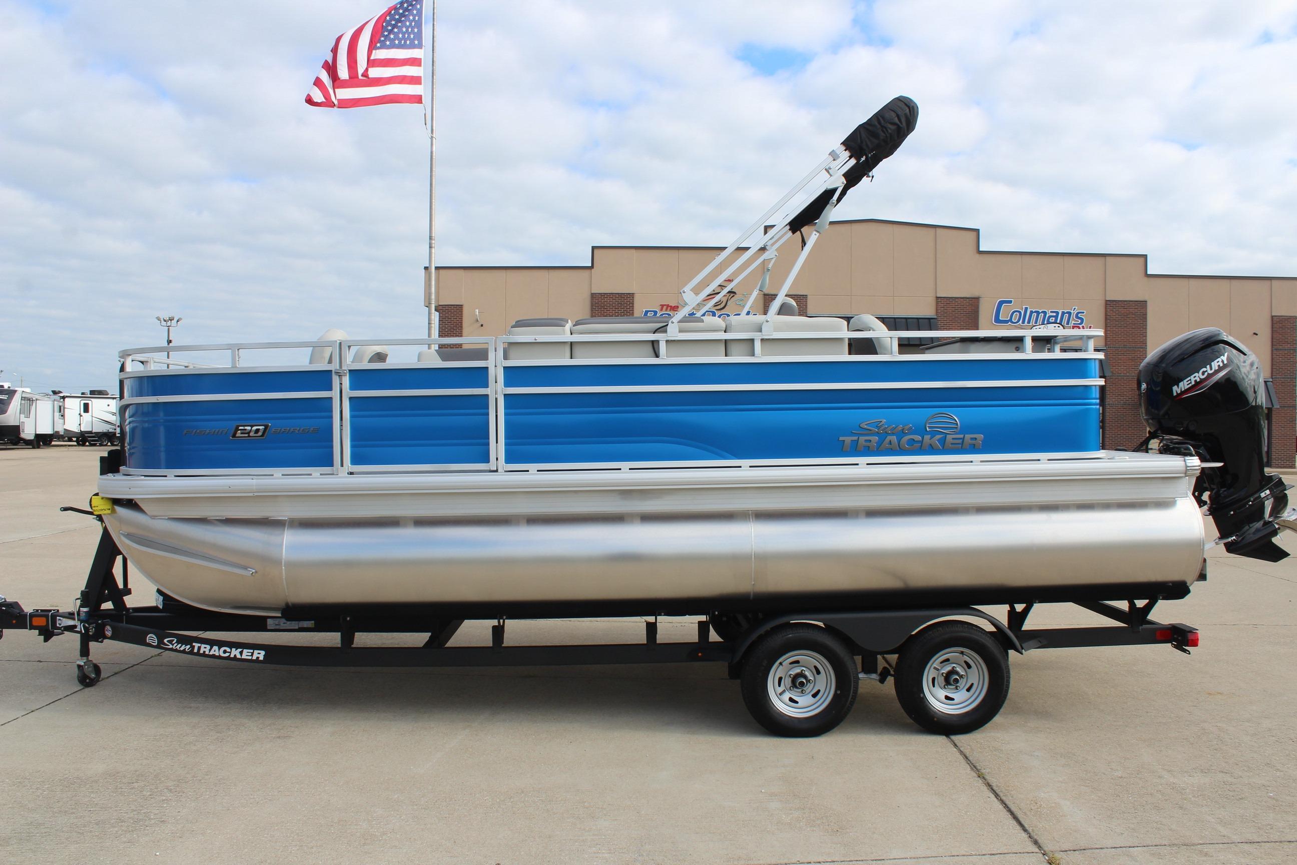 2026 Sun Tracker Fishin' Barge 20 DLX