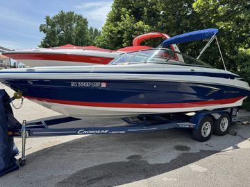 2021 Crownline 240 SS