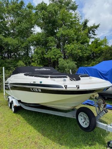 2009 NauticStar 210DC Sport Deck
