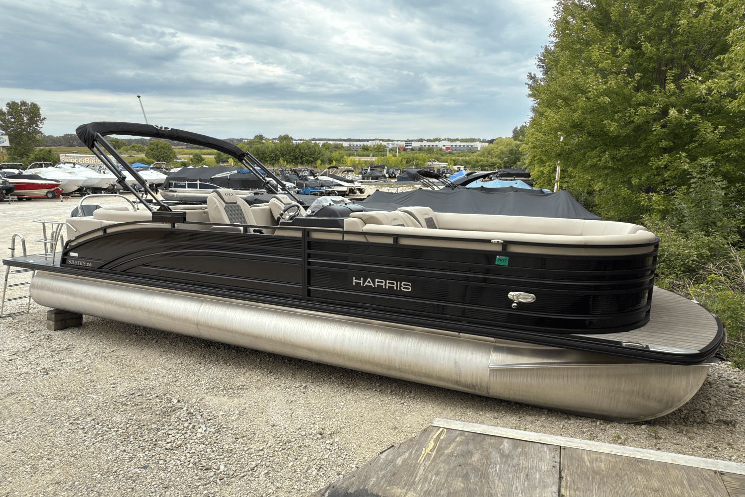 2021 Harris 250 Solstice