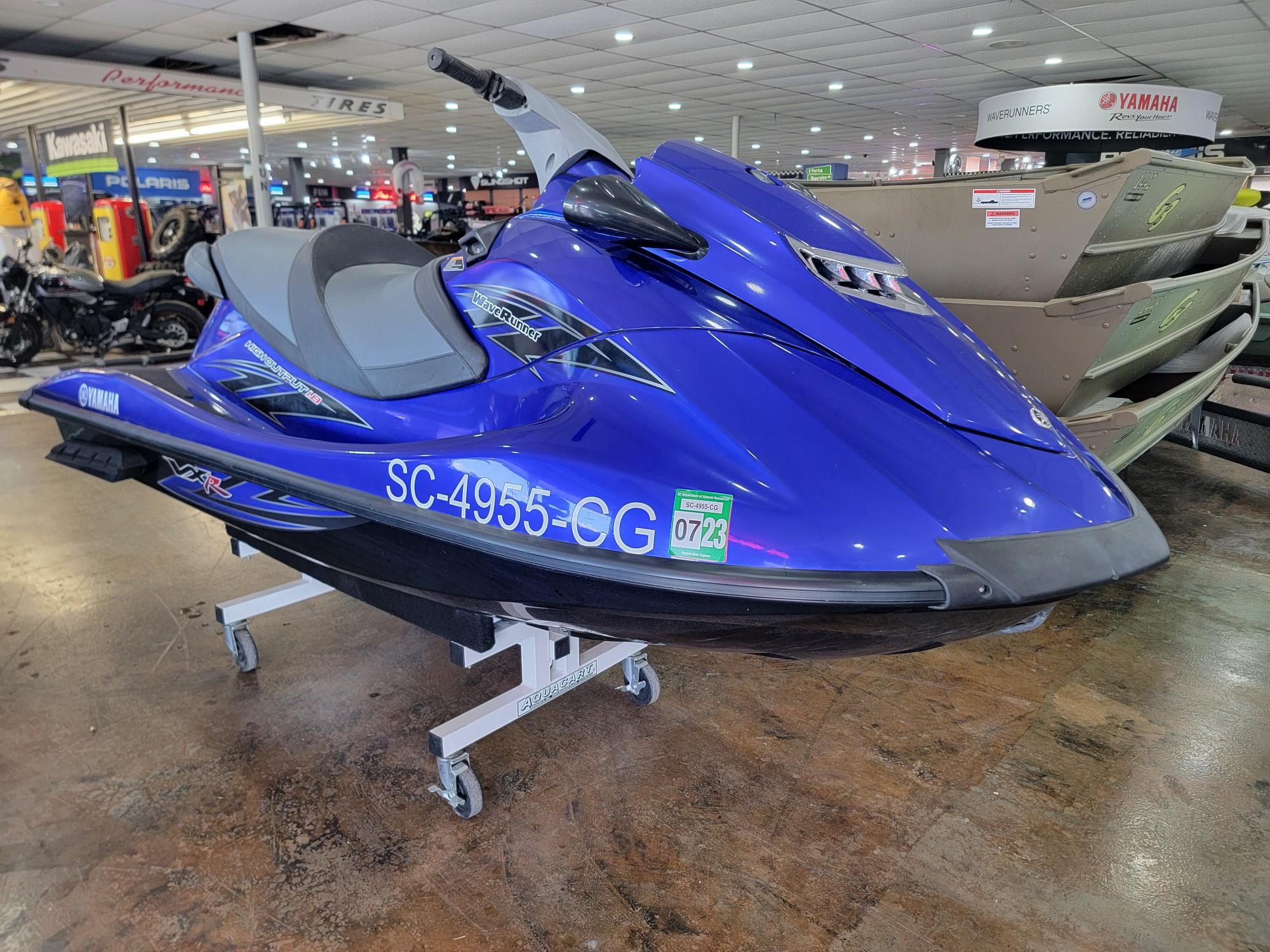Yamaha Boats VXR - Blue