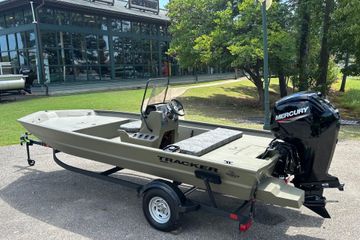 2026 Tracker Grizzly 1860 CC
