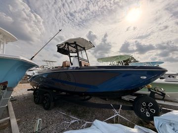 2025 Scarab 235 Open LX Wake