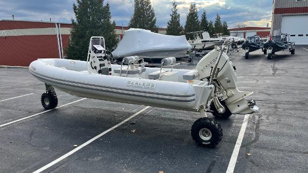 2013 Sealegs 7.1m RIB