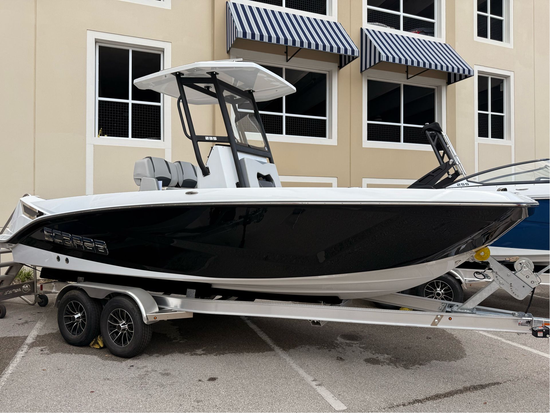 2025 Scarab 235 Open SE