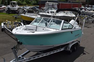 2023 Blackfin 232 DC