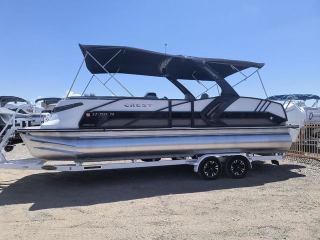 2024 Crest Savannah 250 SLSC 3 Toon