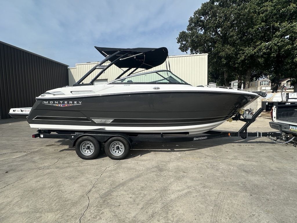 2025 Monterey 258SS