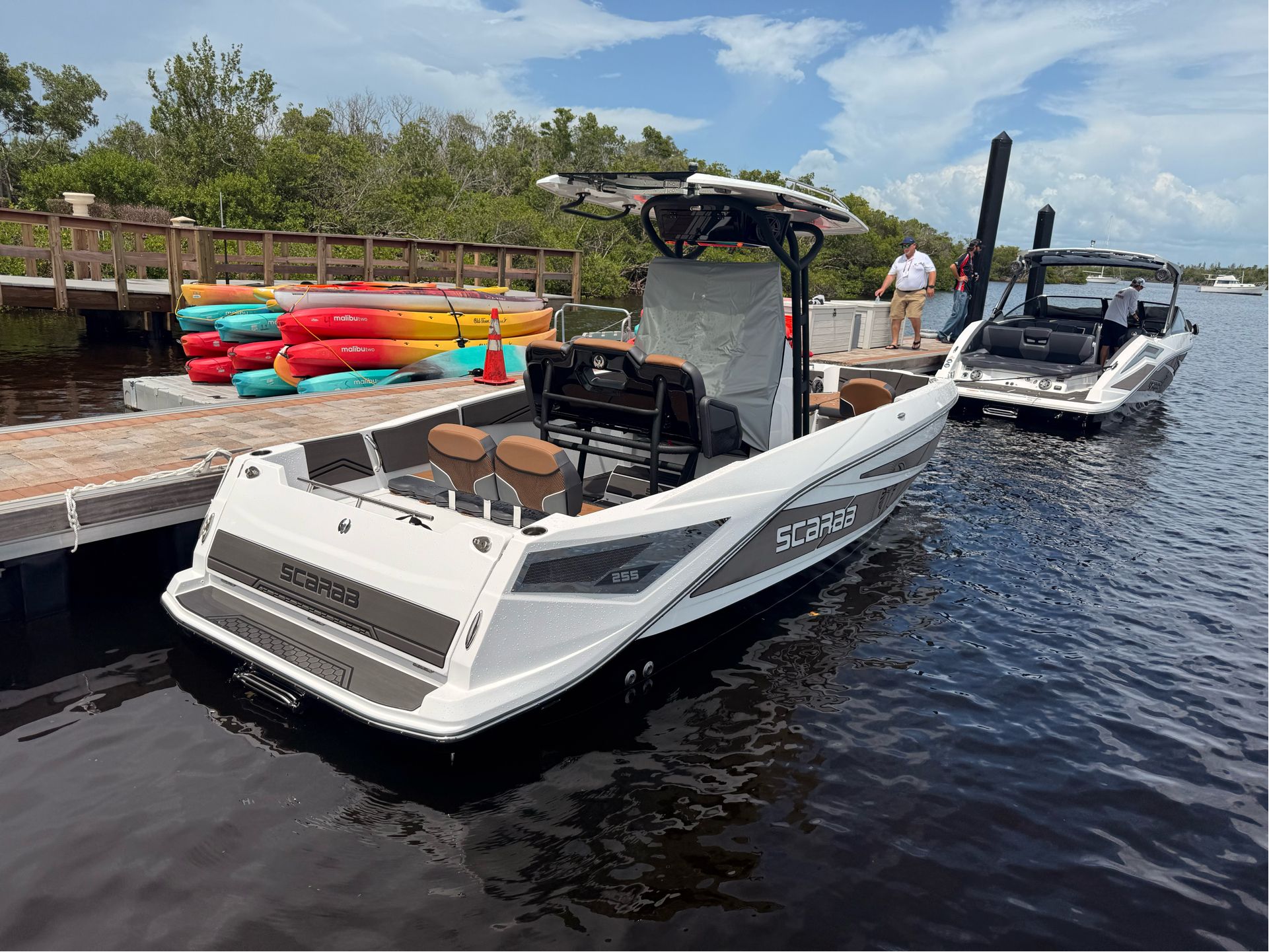 Scarab 255 Open LX