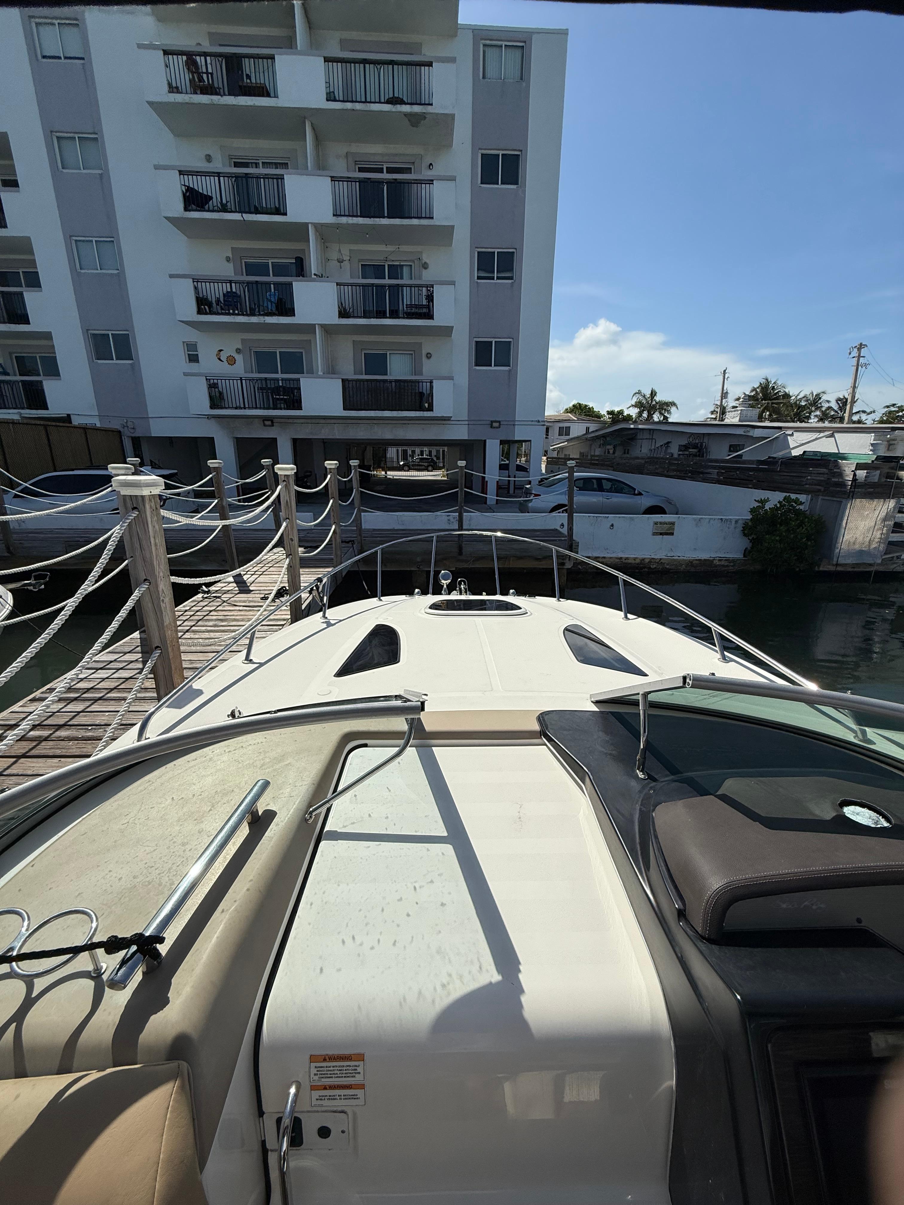 2018 Sea Ray Sundancer 260