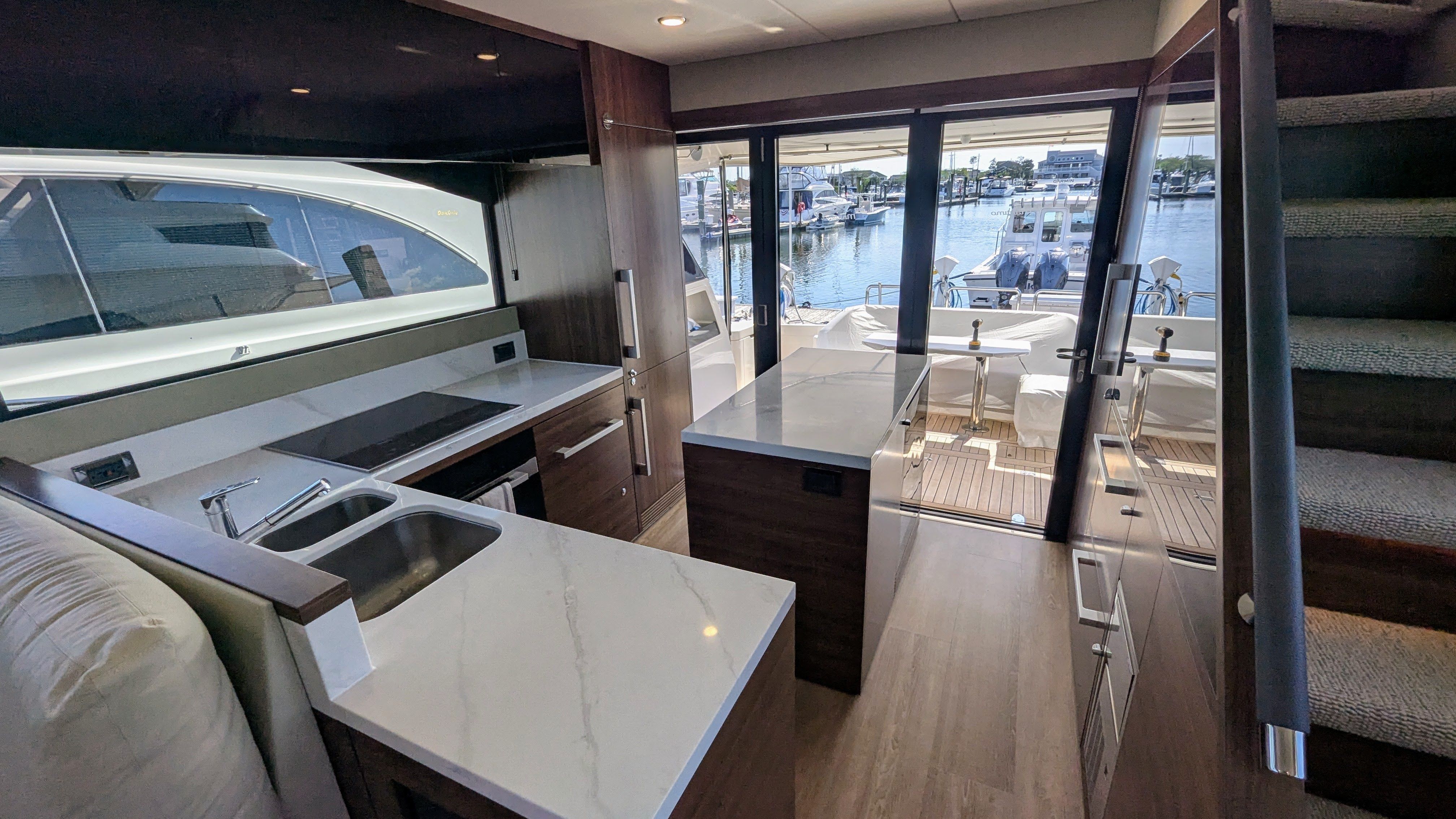 2025 Maritimo M55