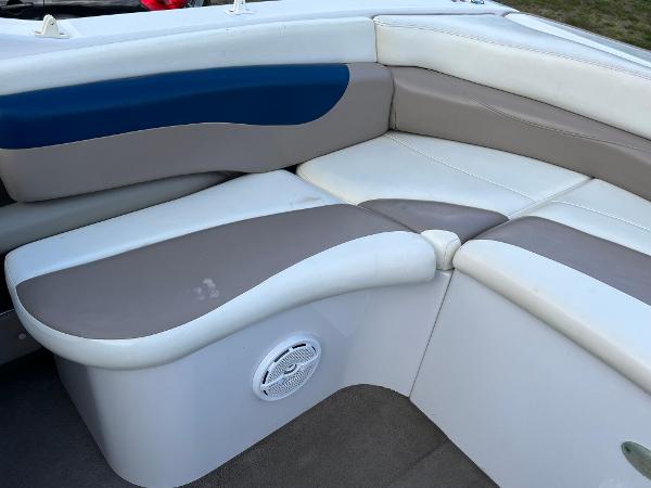 1997 Four Winns Sundowner 225