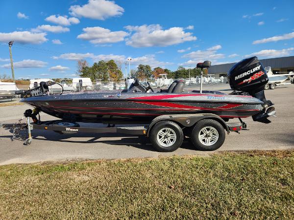 2017 Triton 18 TrX