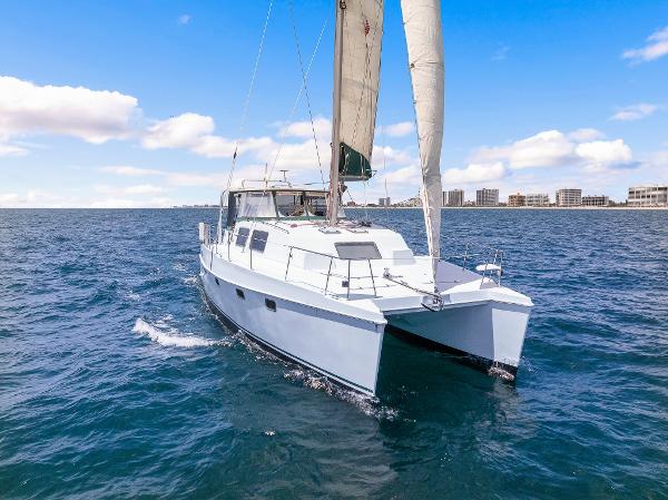 2002 Endeavour 44 Sail Catamaran