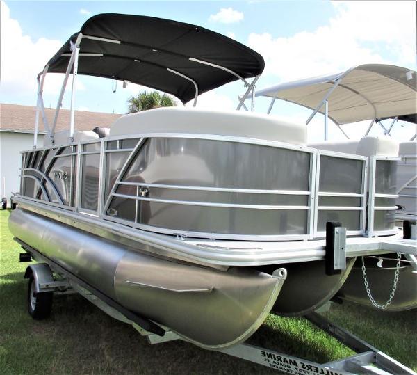 Sylvan Mirage 820 Party Fish boats for sale in United States - boats.com