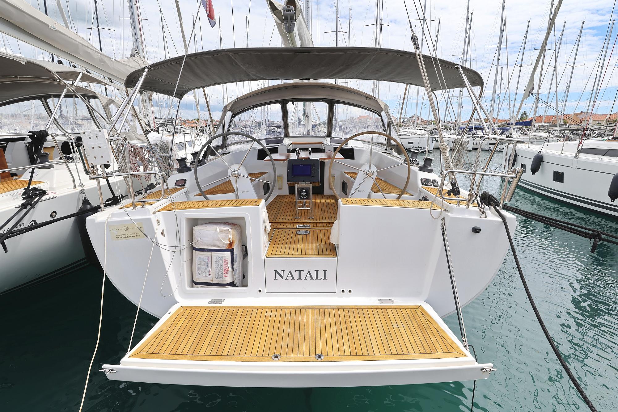 Hanse 415
