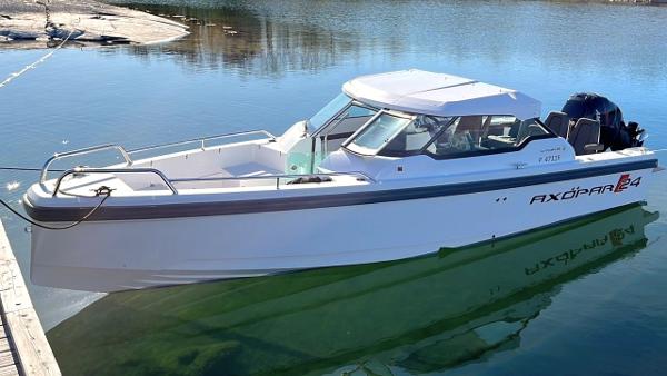 2016 Axopar 24 HT