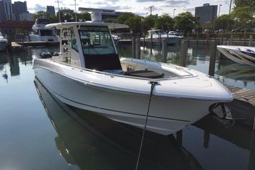 2016 Boston Whaler 350 Outrage