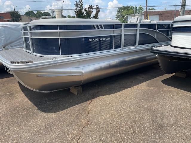2024 Bennington 22SXSR