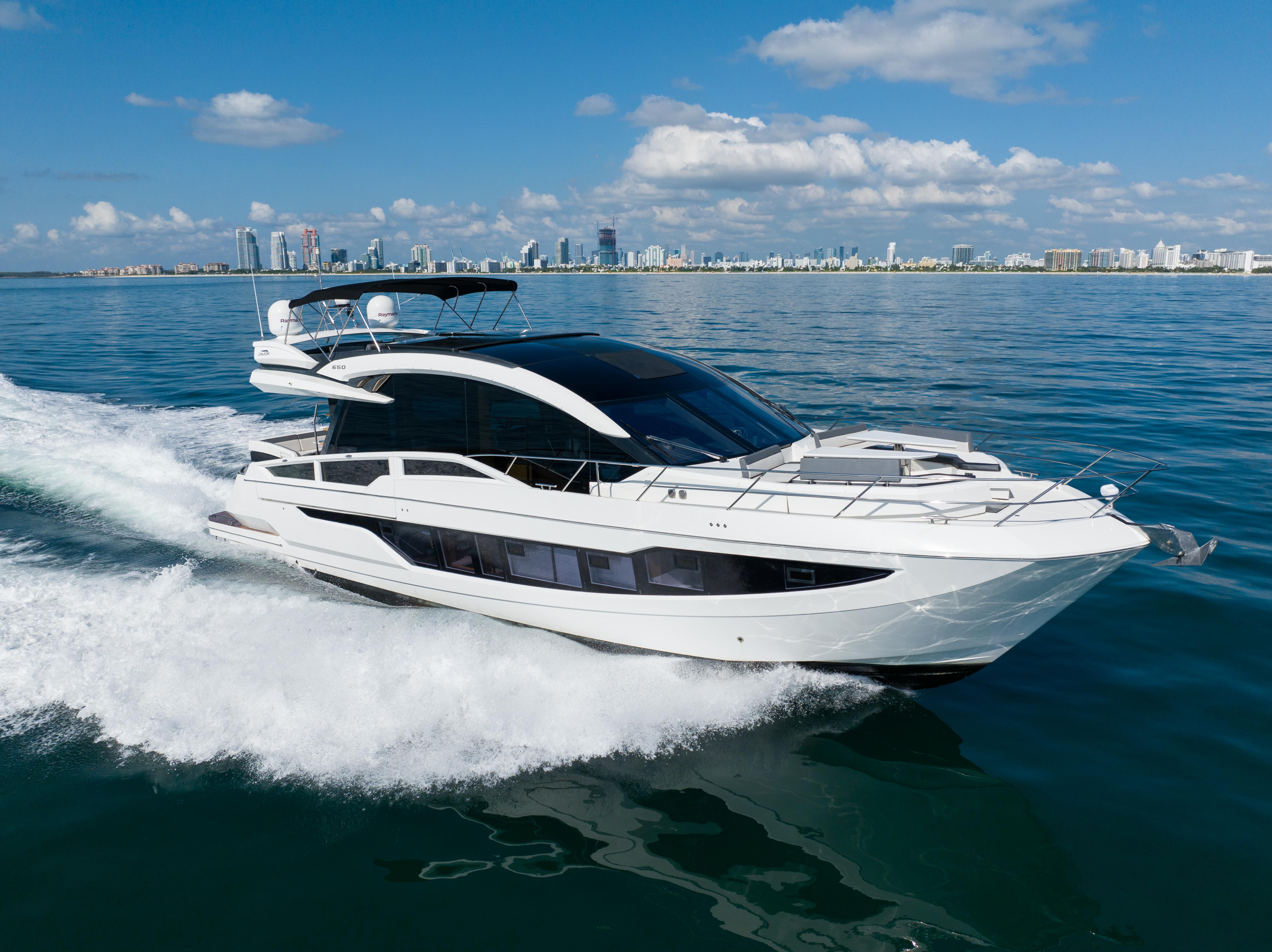 2019 Galeon 650 Sky