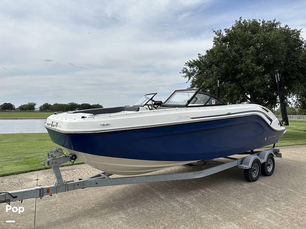 Bayliner DX2200 – Explore Deck Boat Models