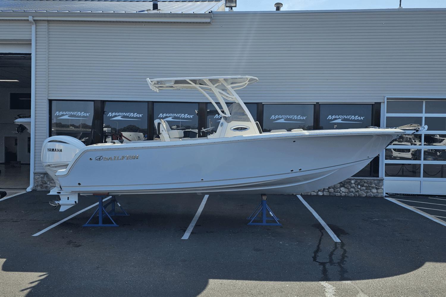 2023 Sailfish 241 CC