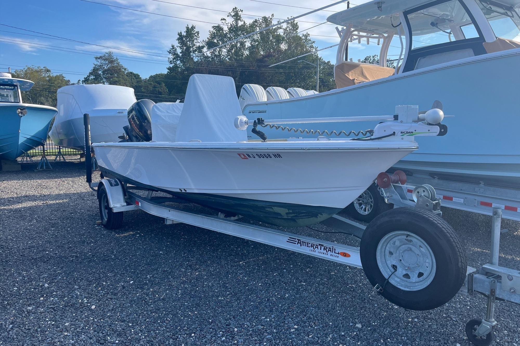 2022 Sportsman Masters 207 Bay Boat