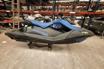 2023 Sea-Doo SPARK TRIXX 3up