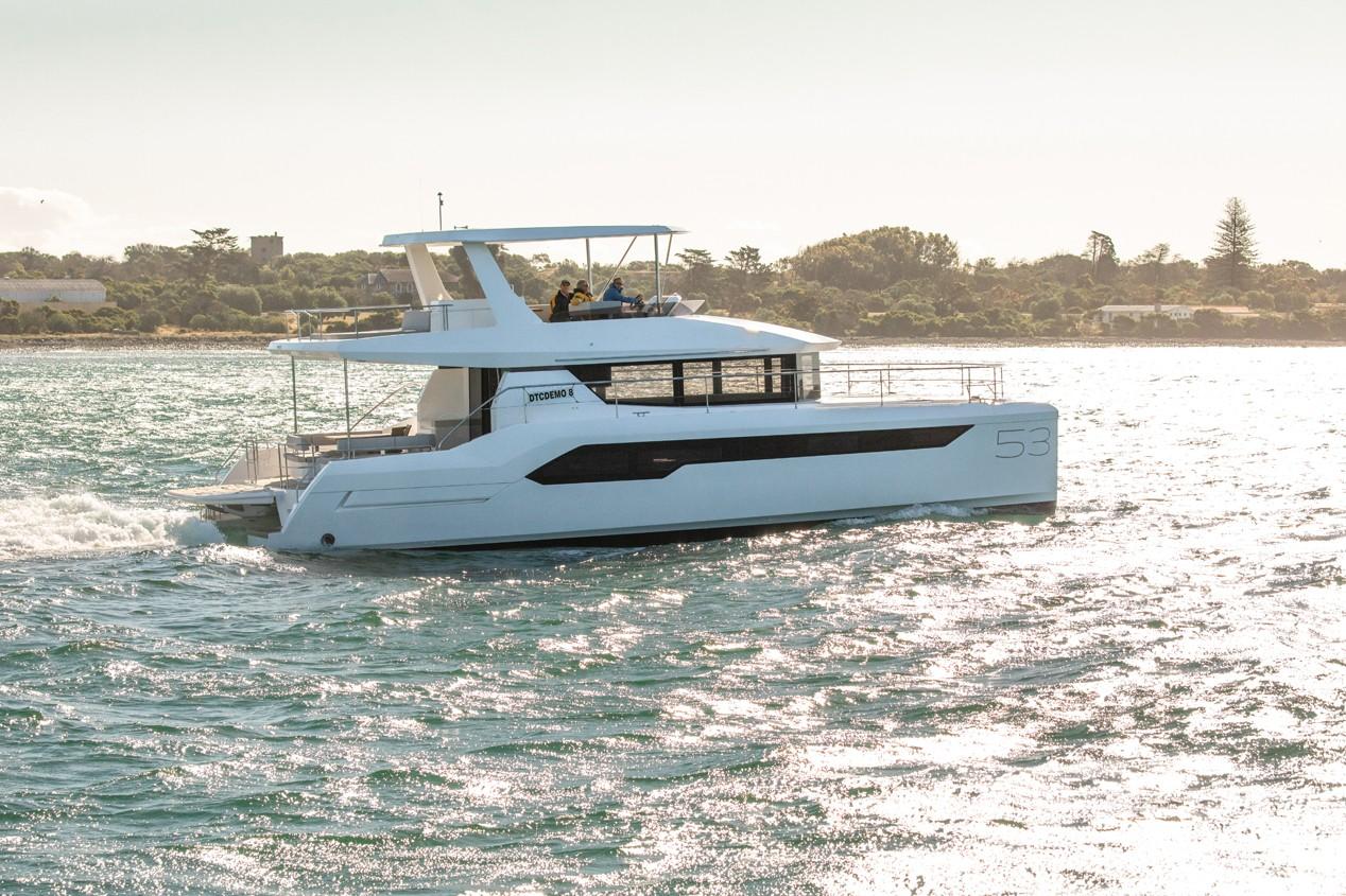 Leopard Boat image