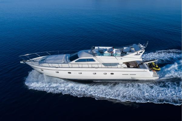 1998 Ferretti Yachts 620