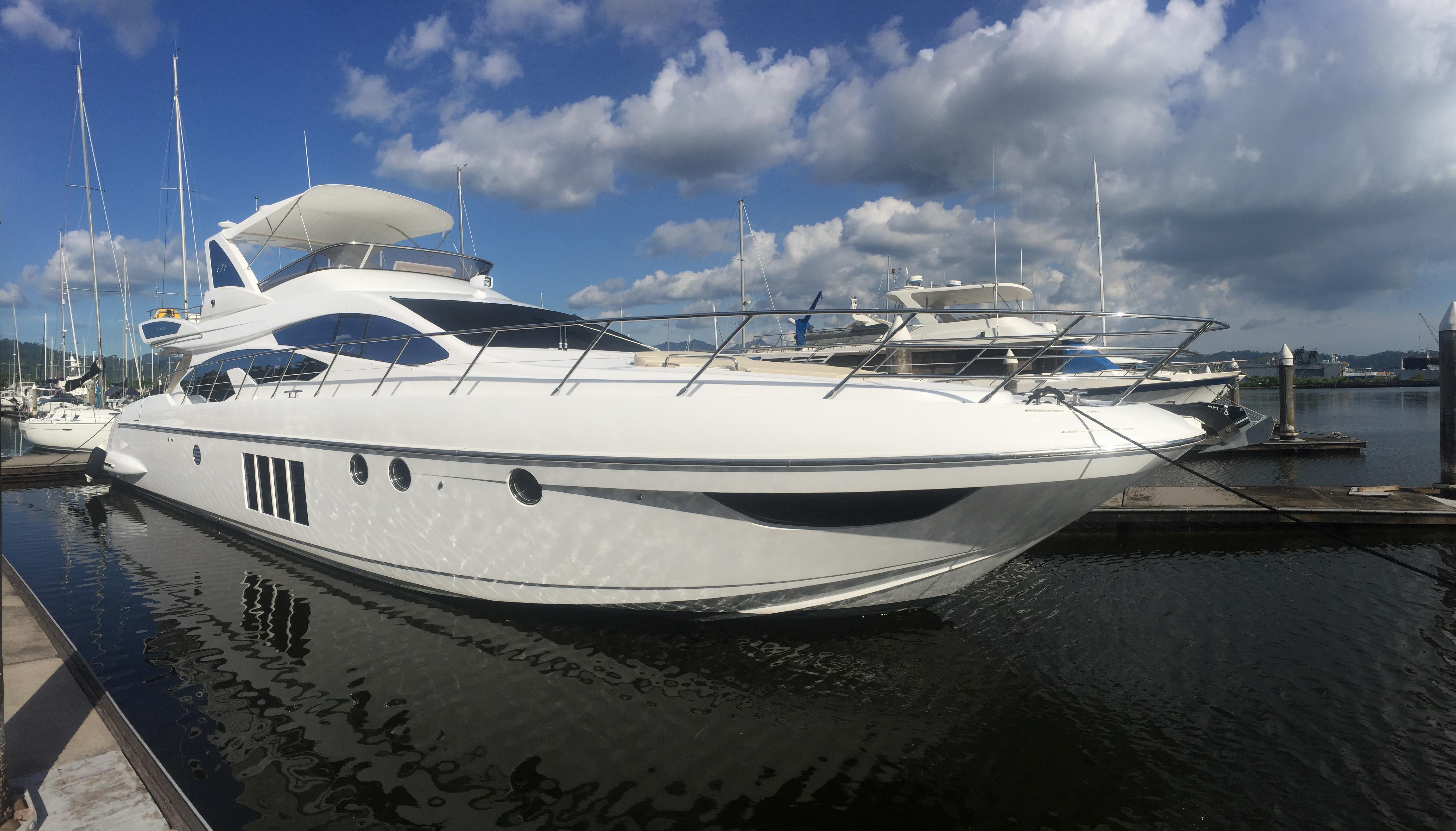 2015 Azimut 64