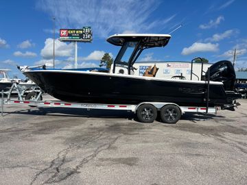 2025 Robalo 266 Cayman