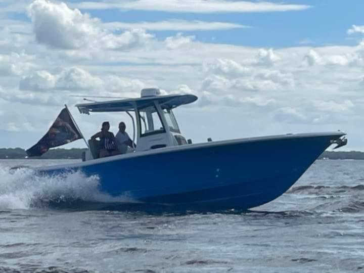 2024 Sea Hunt Ultra 305 SE