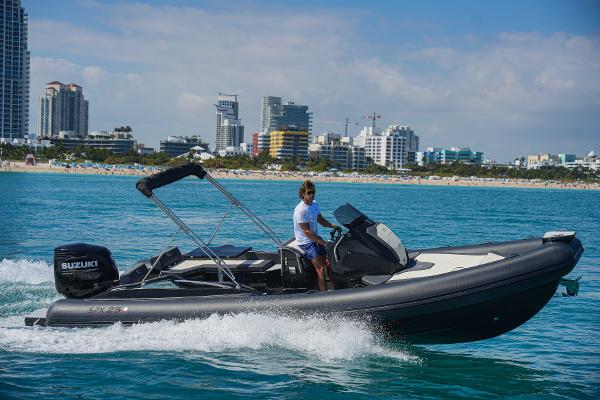 2023 SPX RIB 25 Dinette