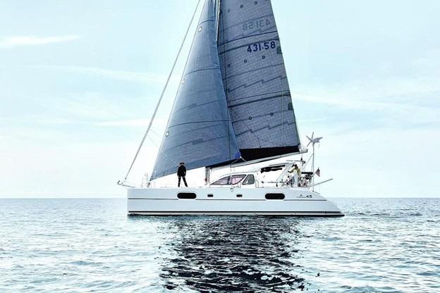 2004 Catana 431