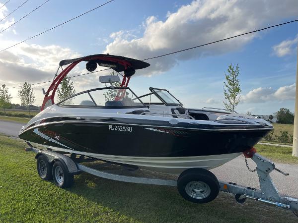 2018 Yamaha Boats 212X