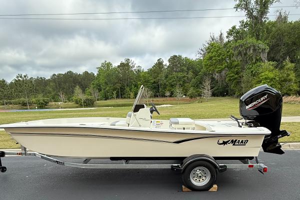 2025 Mako Pro Skiff 17 CC