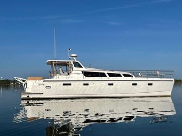 2010 Cruiser Cats Havana 38