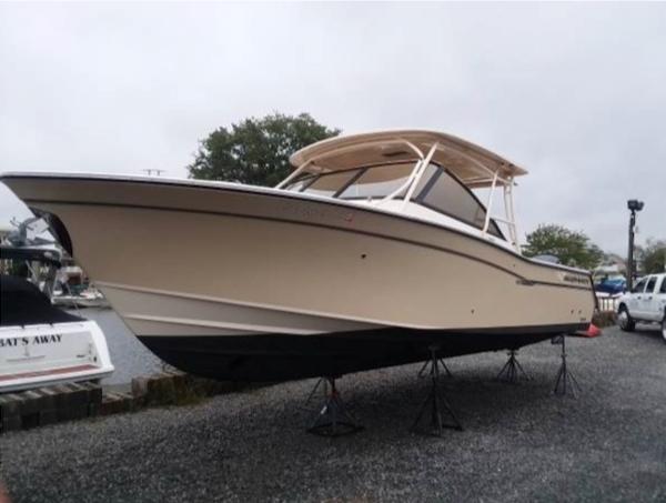 Grady-White Freedom 307