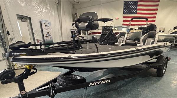 2025 Nitro Z18